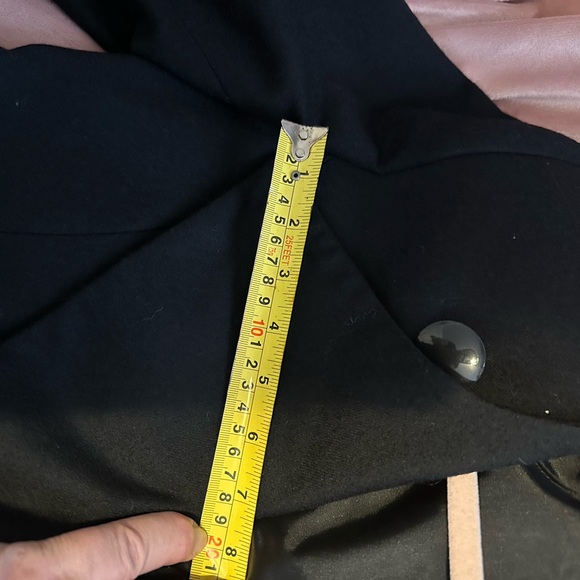 The perfect statement blazer in Black - Picture 8 of 9